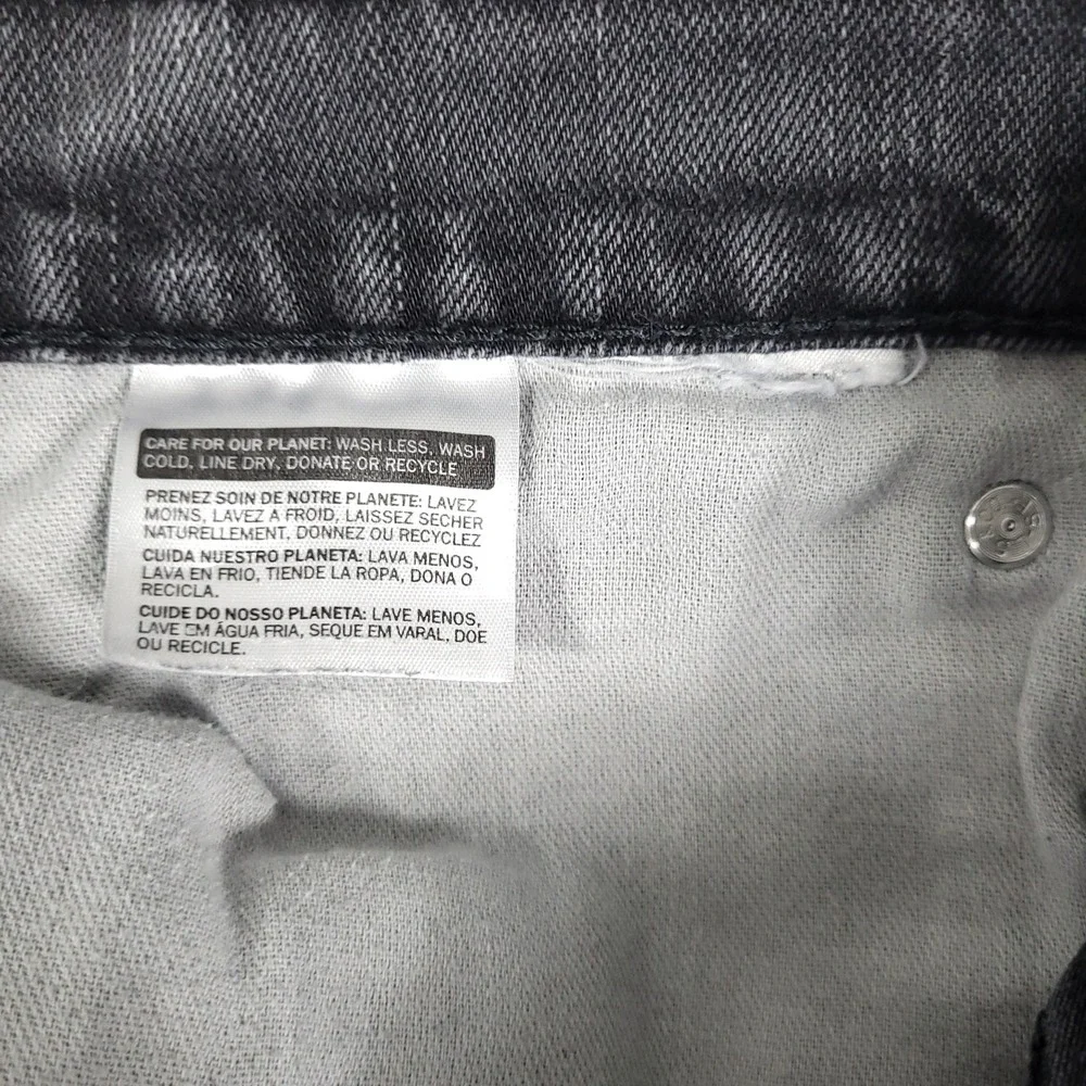 Levi's 541 Jeans Men's 38x30 Black Distressed Athletic Taper Denim 541-0960